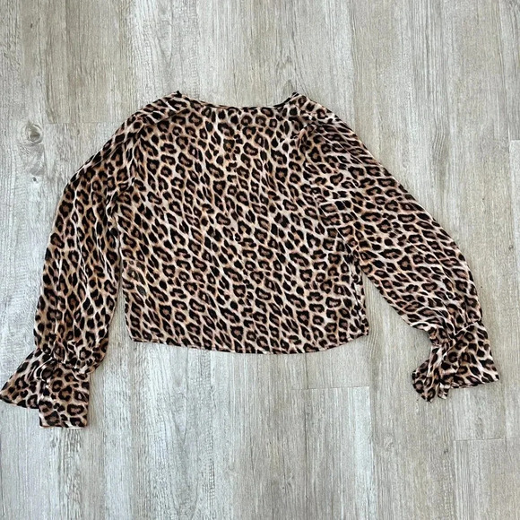 Womens Forever 21 Cheetah/Leopard Sheer Blouse - M - Picture 5 of 6